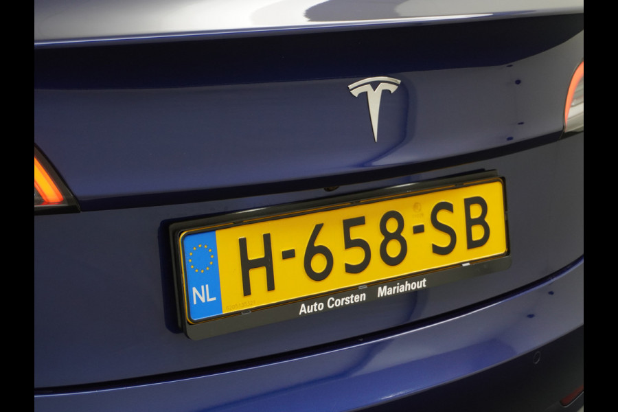 Tesla Model 3 RWD SR+ 60kWh 325PK FSD 3-Computer 18" AutoPilot Leder PanoDak Adaptive-Cruise Lmv Camera's Elektr.-Stuur+Stoelen+Spiegels+Geheu Navi LED Comfortstoelen ACC DAB Voorverwarmen interieur via App Keyless via Telefoonsleutel One-Pedal-Drive Origineel Nederlandse auto tot 11kw laden thuis! 1.584kg licht! Accu Garantie tot 02-06-2028/160.000km