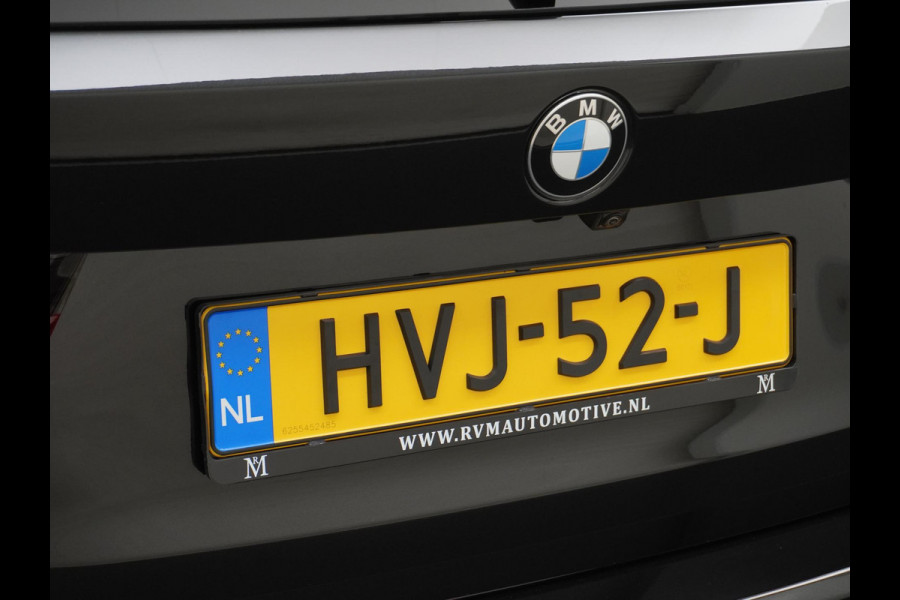 BMW 3 Serie Touring 330e M SPORT | LASER LED | 360 CAMERA | ELECTR STOELEN | LEDER | HEAD UP | PANORAMADAK| DODE HOEK | STUURWIEL EN STOEL VERW. | TREKHAAK | DEALER ONDERHOUDEN