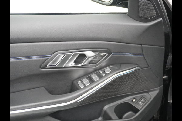 BMW 3 Serie Touring 330e M SPORT | LASER LED | 360 CAMERA | ELECTR STOELEN | LEDER | HEAD UP | PANORAMADAK| DODE HOEK | STUURWIEL EN STOEL VERW. | TREKHAAK | DEALER ONDERHOUDEN