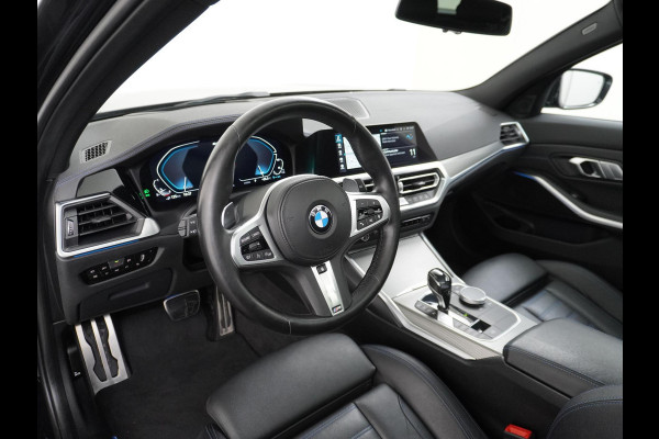 BMW 3 Serie Touring 330e M SPORT | LASER LED | 360 CAMERA | ELECTR STOELEN | LEDER | HEAD UP | PANORAMADAK| DODE HOEK | STUURWIEL EN STOEL VERW. | TREKHAAK | DEALER ONDERHOUDEN
