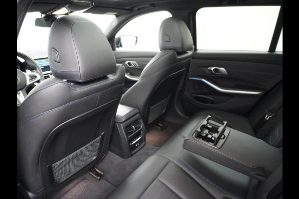 BMW 3 Serie Touring 330e M SPORT | LASER LED | 360 CAMERA | ELECTR STOELEN | LEDER | HEAD UP | PANORAMADAK| DODE HOEK | STUURWIEL EN STOEL VERW. | TREKHAAK | DEALER ONDERHOUDEN