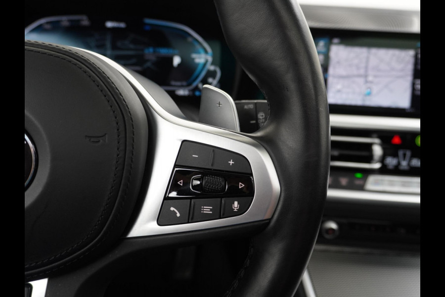 BMW 3 Serie Touring 330e M SPORT | LASER LED | 360 CAMERA | ELECTR STOELEN | LEDER | HEAD UP | PANORAMADAK| DODE HOEK | STUURWIEL EN STOEL VERW. | TREKHAAK | DEALER ONDERHOUDEN
