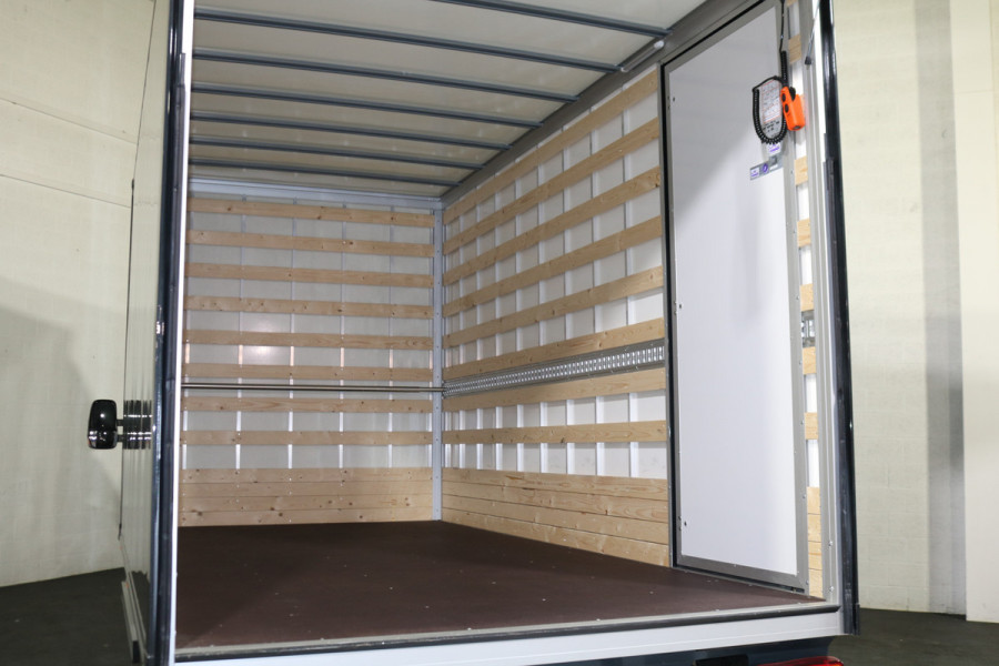 Iveco Daily 40C18 3.0 Automaat Meubelbak met Laadklep Automaat (Nieuw Model)