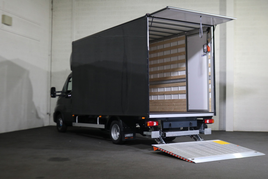 Iveco Daily 40C18 3.0 Automaat Meubelbak met Laadklep Automaat (Nieuw Model)