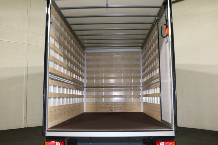 Iveco Daily 40C18 3.0 Automaat Meubelbak met Laadklep Automaat (Nieuw Model)