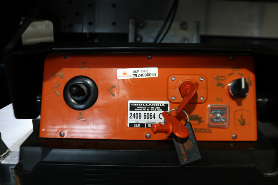 Iveco Daily 40C18 3.0 Automaat Meubelbak met Laadklep Automaat (Nieuw Model)
