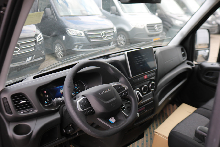 Iveco Daily 40C18 3.0 Automaat Meubelbak met Laadklep Automaat (Nieuw Model)