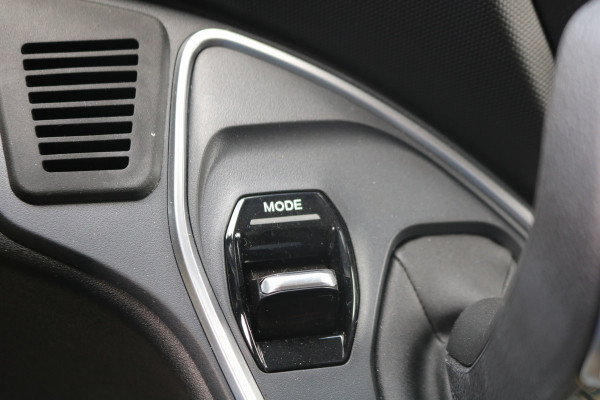 Iveco Daily 40C18 3.0 Automaat Meubelbak met Laadklep Automaat (Nieuw Model)