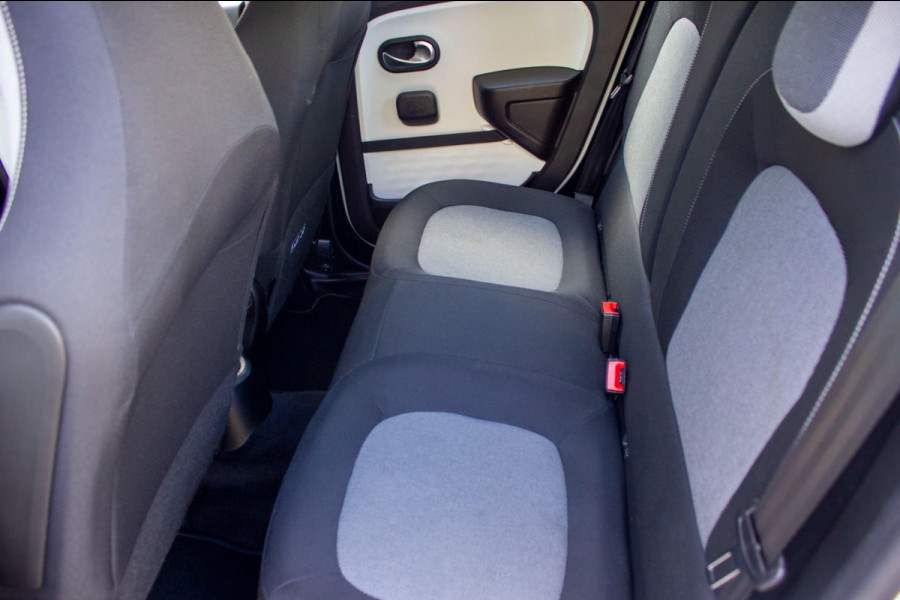 Renault Twingo Z.E. R80 Intens|Prijs rijklaar incl. 12 mnd garantie|NAV Carplay LMV DAB radio Stoelverwarming
