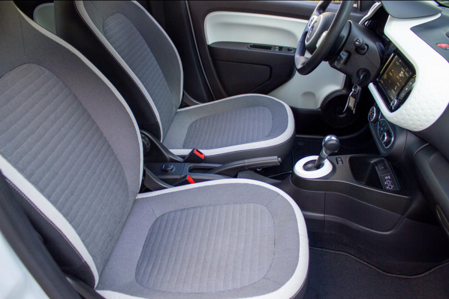 Renault Twingo Z.E. R80 Intens|Prijs rijklaar incl. 12 mnd garantie|NAV Carplay LMV DAB radio Stoelverwarming