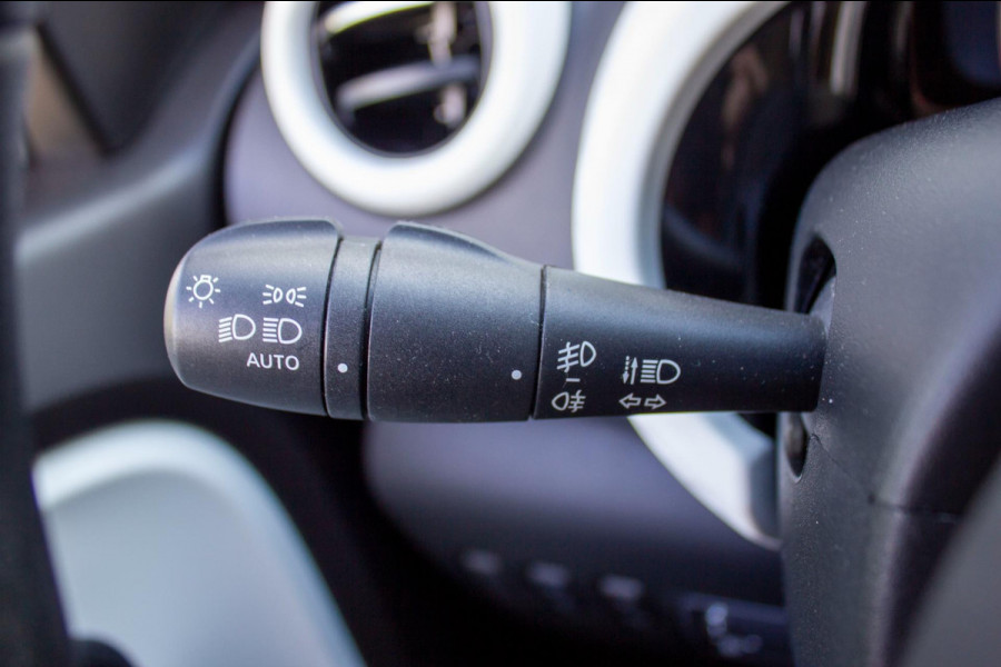 Renault Twingo Z.E. R80 Intens|Prijs rijklaar incl. 12 mnd garantie|NAV Carplay LMV DAB radio Stoelverwarming