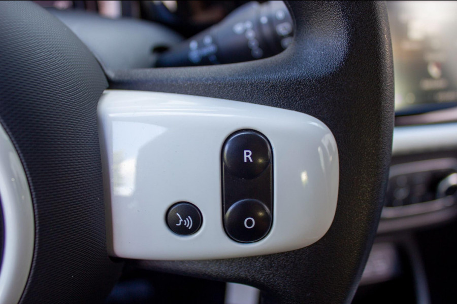 Renault Twingo Z.E. R80 Intens|Prijs rijklaar incl. 12 mnd garantie|NAV Carplay LMV DAB radio Stoelverwarming