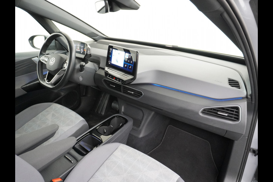 Volkswagen ID.3 Pro 58kWh Apple Carplay Android Auto HUD 360°Camera Adap.Cruise Stoelverwarming Keyless Advanced Matrix led-koplampen Multimedia Pakket Plus Comfort Pakket Design Pakket Lmv 19" Rijstrooksensor Matrix Led Dynamisch Sproeiers Verwarmd Verwarmbaar Stuur Assistance Pakket Plus Nieuwprijs €43.145,-