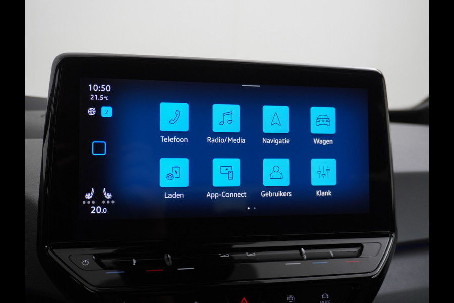 Volkswagen ID.3 Pro 58kWh Apple Carplay Android Auto HUD 360°Camera Adap.Cruise Stoelverwarming Keyless Advanced Matrix led-koplampen Multimedia Pakket Plus Comfort Pakket Design Pakket Lmv 19" Rijstrooksensor Matrix Led Dynamisch Sproeiers Verwarmd Verwarmbaar Stuur Assistance Pakket Plus Nieuwprijs €43.145,-
