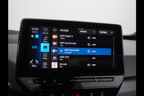 Volkswagen ID.3 Pro 58kWh Apple Carplay Android Auto HUD 360°Camera Adap.Cruise Stoelverwarming Keyless Advanced Matrix led-koplampen Multimedia Pakket Plus Comfort Pakket Design Pakket Lmv 19" Rijstrooksensor Matrix Led Dynamisch Sproeiers Verwarmd Verwarmbaar Stuur Assistance Pakket Plus Nieuwprijs €43.145,-