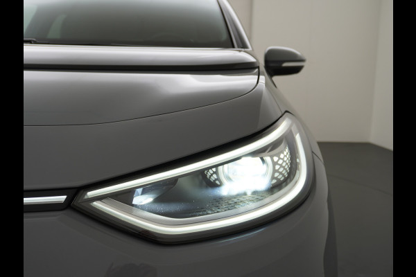 Volkswagen ID.3 Pro 58kWh Apple Carplay Android Auto HUD 360°Camera Adap.Cruise Stoelverwarming Keyless Advanced Matrix led-koplampen Multimedia Pakket Plus Comfort Pakket Design Pakket Lmv 19" Rijstrooksensor Matrix Led Dynamisch Sproeiers Verwarmd Verwarmbaar Stuur Assistance Pakket Plus Nieuwprijs €43.145,-