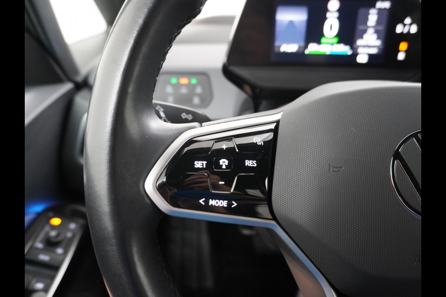 Volkswagen ID.3 Pro 58kWh Apple Carplay Android Auto HUD 360°Camera Adap.Cruise Stoelverwarming Keyless Advanced Matrix led-koplampen Multimedia Pakket Plus Comfort Pakket Design Pakket Lmv 19" Rijstrooksensor Matrix Led Dynamisch Sproeiers Verwarmd Verwarmbaar Stuur Assistance Pakket Plus Nieuwprijs €43.145,-