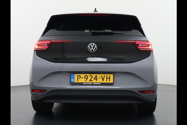 Volkswagen ID.3 Pro 58kWh Apple Carplay Android Auto HUD 360°Camera Adap.Cruise Stoelverwarming Keyless Advanced Matrix led-koplampen Multimedia Pakket Plus Comfort Pakket Design Pakket Lmv 19" Rijstrooksensor Matrix Led Dynamisch Sproeiers Verwarmd Verwarmbaar Stuur Assistance Pakket Plus Nieuwprijs €43.145,-