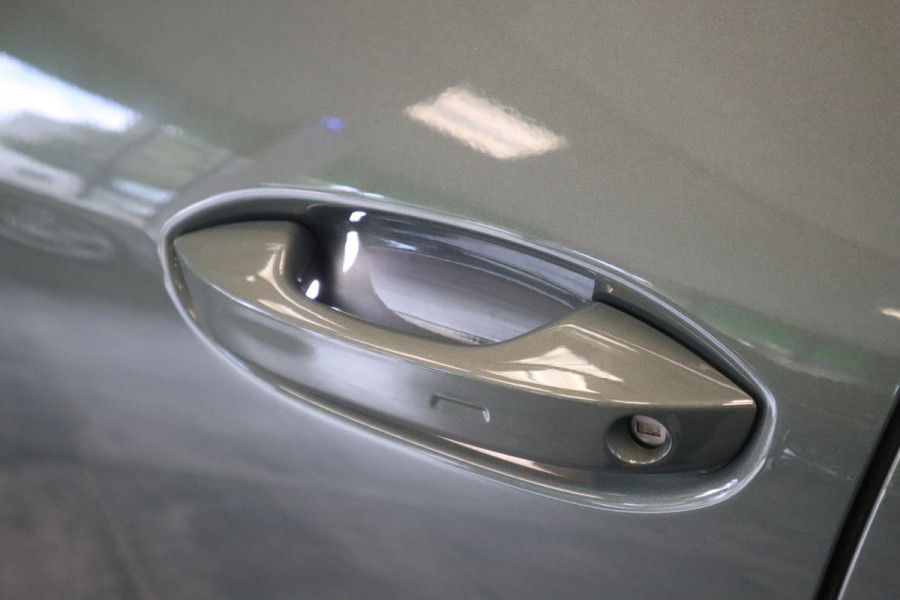 Volkswagen Tiguan 1.5 eHybrid R-Line Business Volleder IQ-light Panoramadak elec.Trekhaak