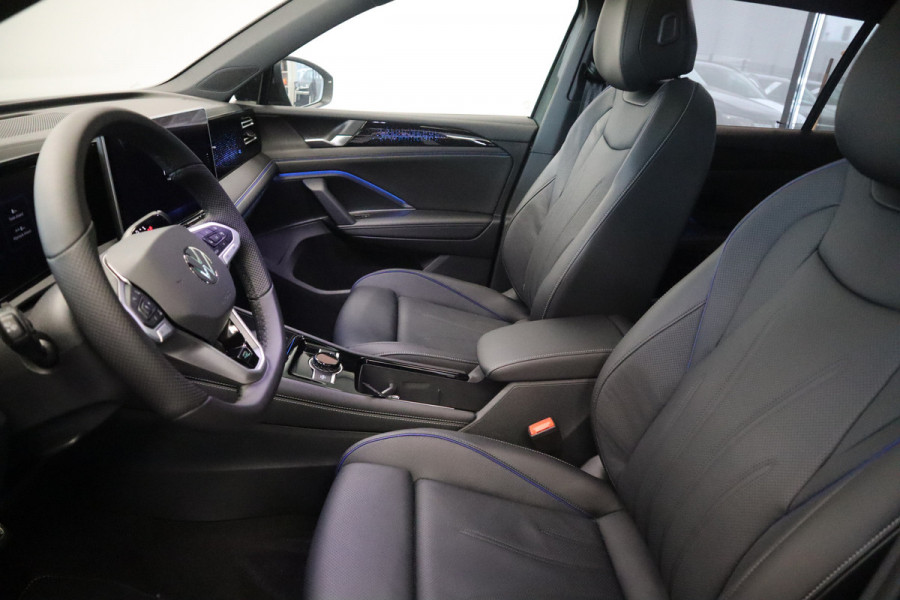 Volkswagen Tiguan 1.5 eHybrid R-Line Business Volleder IQ-light Panoramadak elec.Trekhaak
