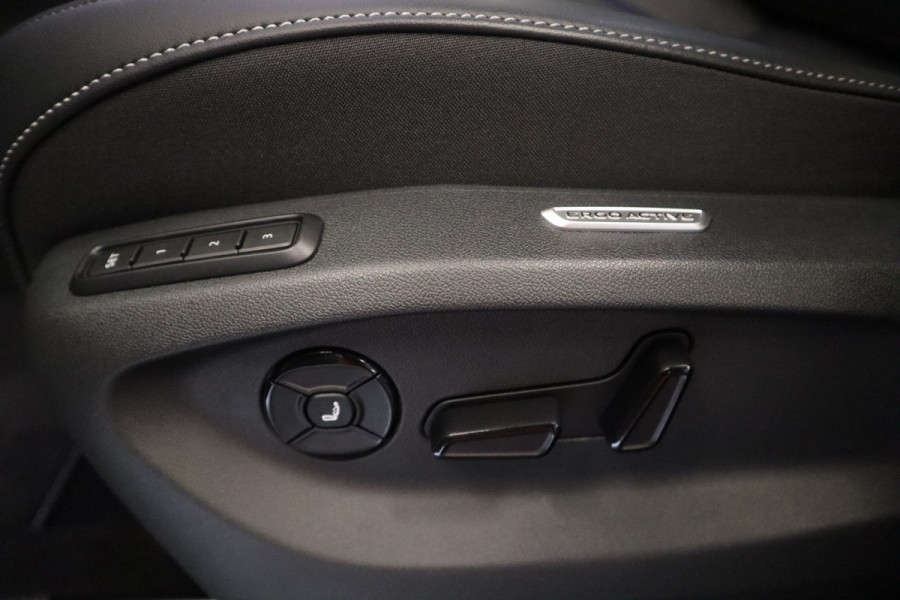 Volkswagen Tiguan 1.5 eHybrid R-Line Business Volleder IQ-light Panoramadak elec.Trekhaak