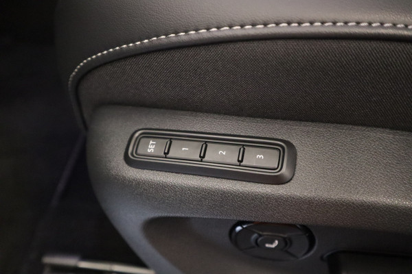 Volkswagen Tiguan 1.5 eHybrid R-Line Business Volleder IQ-light Panoramadak elec.Trekhaak