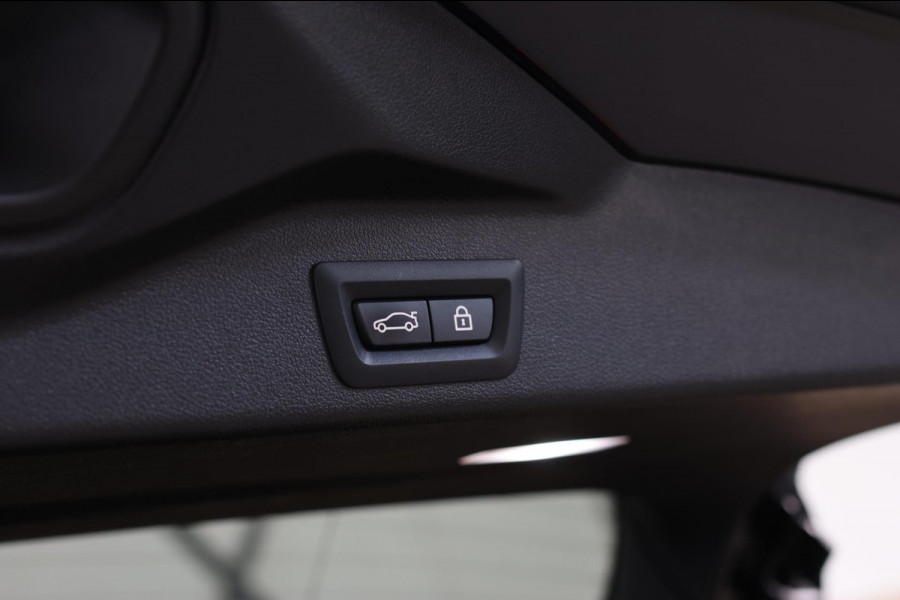 BMW X5 XDrive45e M-Sport *Pano*M-Stoelen*360 Camera*Entertainment achter*