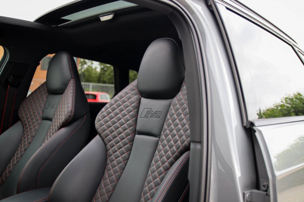 Audi A3 Sportback 2.5TFSI Quattro RS3 Facelift 400pk S-Tronic|Geen OPF|Nardo Grey|Keramisch|Virtual Cockpit|Panoramadak|LED Matrix
