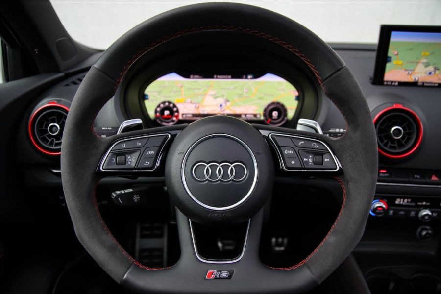 Audi A3 Sportback 2.5TFSI Quattro RS3 Facelift 400pk S-Tronic|Geen OPF|Nardo Grey|Keramisch|Virtual Cockpit|Panoramadak|LED Matrix