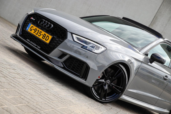 Audi A3 Sportback 2.5TFSI Quattro RS3 Facelift 400pk S-Tronic|Geen OPF|Nardo Grey|Keramisch|Virtual Cockpit|Panoramadak|LED Matrix