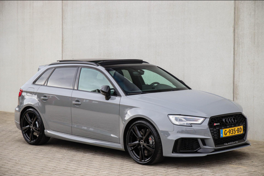 Audi A3 Sportback 2.5TFSI Quattro RS3 Facelift 400pk S-Tronic|Geen OPF|Nardo Grey|Keramisch|Virtual Cockpit|Panoramadak|LED Matrix