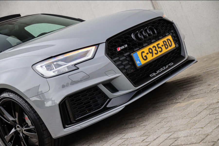 Audi A3 Sportback 2.5TFSI Quattro RS3 Facelift 400pk S-Tronic|Geen OPF|Nardo Grey|Keramisch|Virtual Cockpit|Panoramadak|LED Matrix