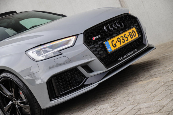 Audi A3 Sportback 2.5TFSI Quattro RS3 Facelift 400pk S-Tronic|Geen OPF|Nardo Grey|Keramisch|Virtual Cockpit|Panoramadak|LED Matrix