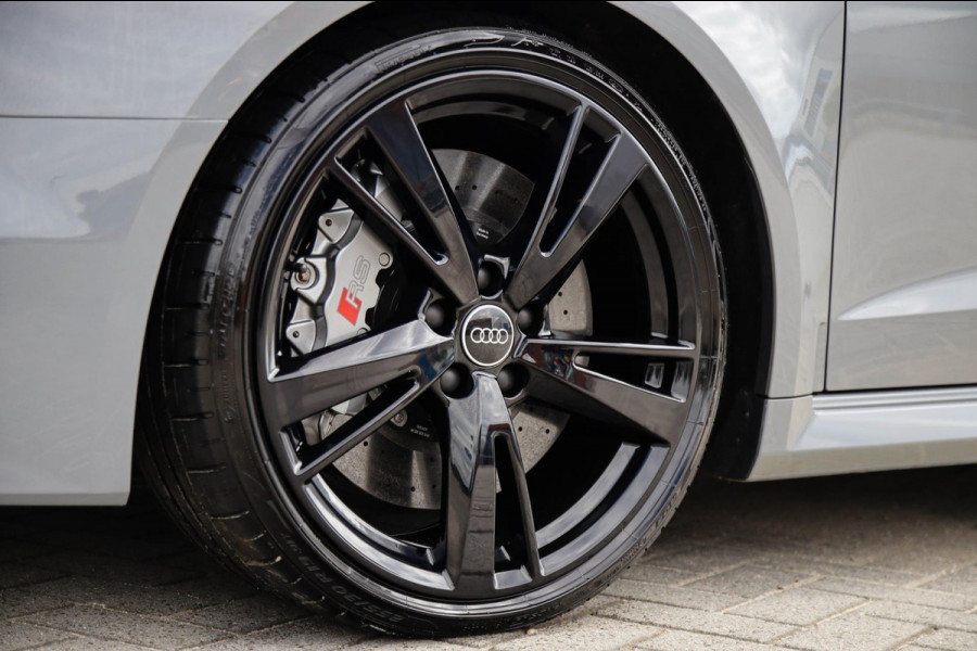 Audi A3 Sportback 2.5TFSI Quattro RS3 Facelift 400pk S-Tronic|Geen OPF|Nardo Grey|Keramisch|Virtual Cockpit|Panoramadak|LED Matrix
