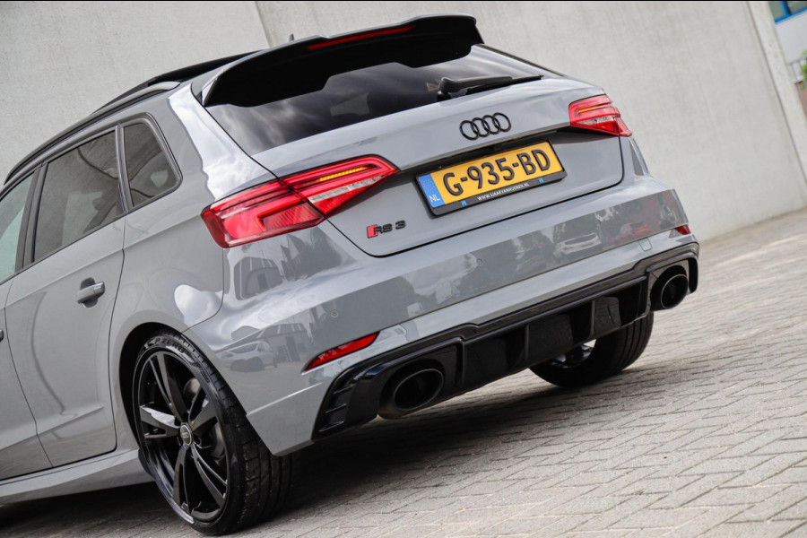 Audi A3 Sportback 2.5TFSI Quattro RS3 Facelift 400pk S-Tronic|Geen OPF|Nardo Grey|Keramisch|Virtual Cockpit|Panoramadak|LED Matrix