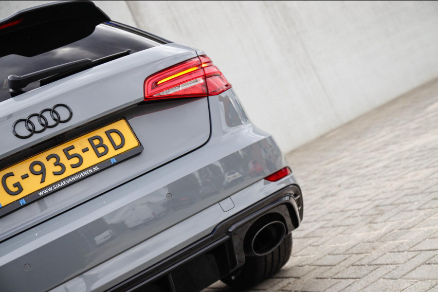 Audi A3 Sportback 2.5TFSI Quattro RS3 Facelift 400pk S-Tronic|Geen OPF|Nardo Grey|Keramisch|Virtual Cockpit|Panoramadak|LED Matrix