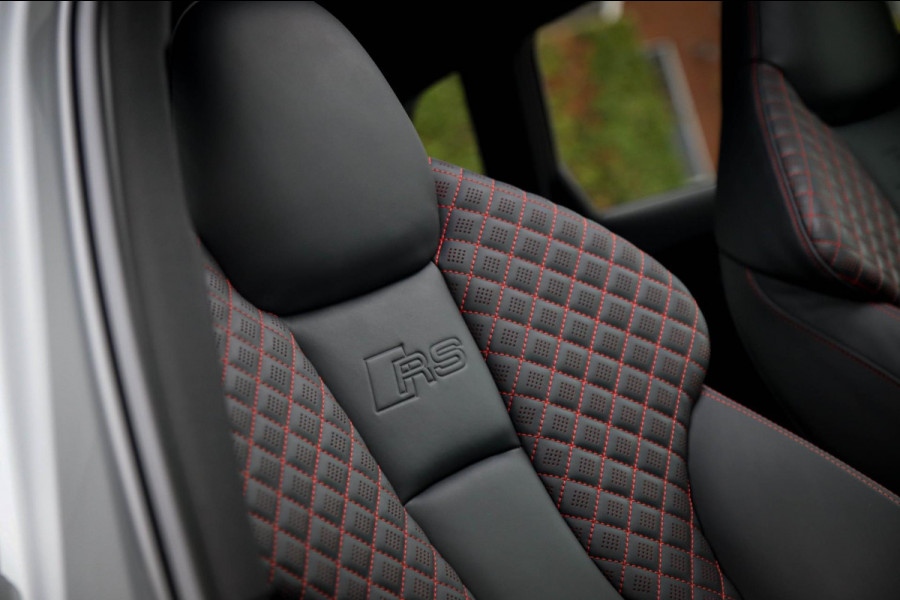 Audi A3 Sportback 2.5TFSI Quattro RS3 Facelift 400pk S-Tronic|Geen OPF|Nardo Grey|Keramisch|Virtual Cockpit|Panoramadak|LED Matrix
