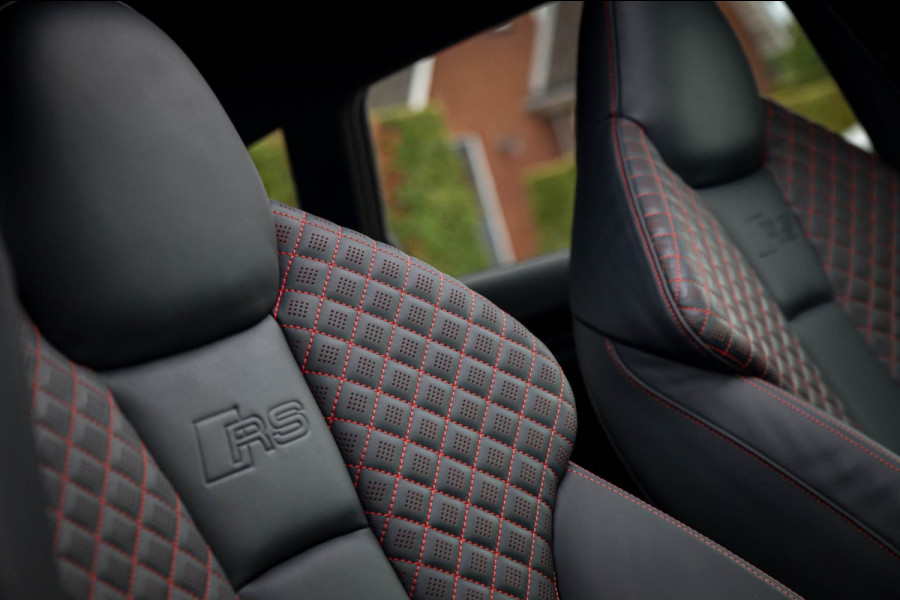 Audi A3 Sportback 2.5TFSI Quattro RS3 Facelift 400pk S-Tronic|Geen OPF|Nardo Grey|Keramisch|Virtual Cockpit|Panoramadak|LED Matrix