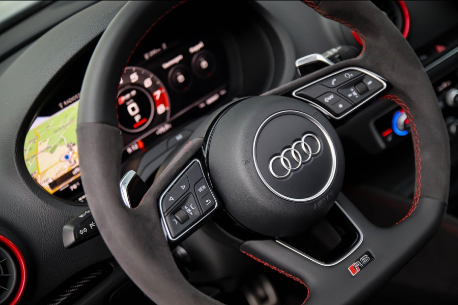 Audi A3 Sportback 2.5TFSI Quattro RS3 Facelift 400pk S-Tronic|Geen OPF|Nardo Grey|Keramisch|Virtual Cockpit|Panoramadak|LED Matrix