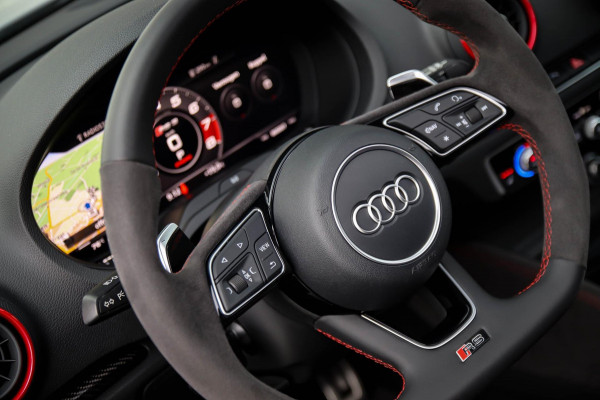 Audi A3 Sportback 2.5TFSI Quattro RS3 Facelift 400pk S-Tronic|Geen OPF|Nardo Grey|Keramisch|Virtual Cockpit|Panoramadak|LED Matrix