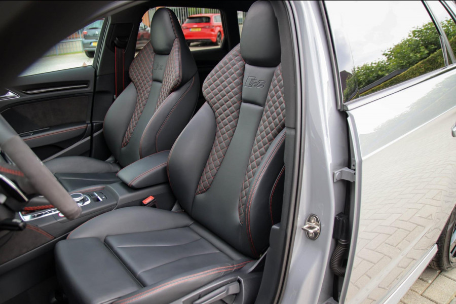 Audi A3 Sportback 2.5TFSI Quattro RS3 Facelift 400pk S-Tronic|Geen OPF|Nardo Grey|Keramisch|Virtual Cockpit|Panoramadak|LED Matrix