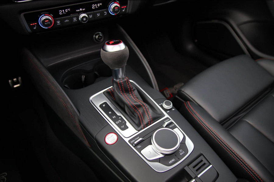 Audi A3 Sportback 2.5TFSI Quattro RS3 Facelift 400pk S-Tronic|Geen OPF|Nardo Grey|Keramisch|Virtual Cockpit|Panoramadak|LED Matrix