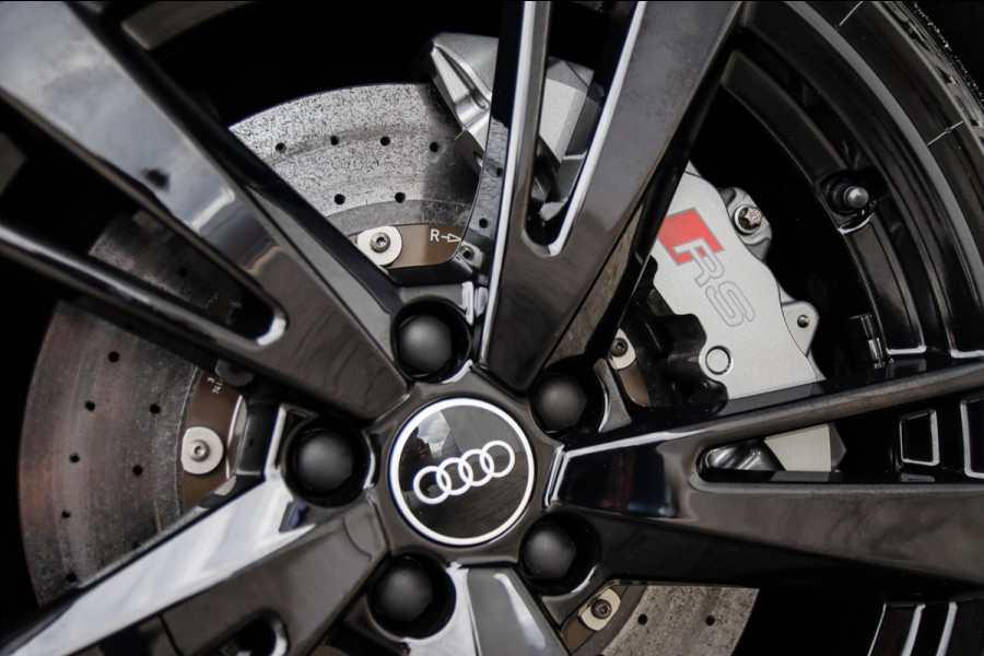 Audi A3 Sportback 2.5TFSI Quattro RS3 Facelift 400pk S-Tronic|Geen OPF|Nardo Grey|Keramisch|Virtual Cockpit|Panoramadak|LED Matrix