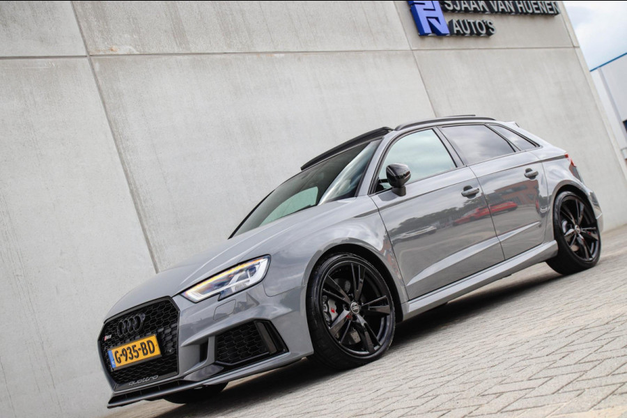 Audi A3 Sportback 2.5TFSI Quattro RS3 Facelift 400pk S-Tronic|Geen OPF|Nardo Grey|Keramisch|Virtual Cockpit|Panoramadak|LED Matrix