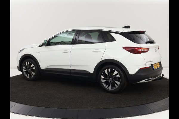 Opel Grandland X 1.2 Turbo Business Executive | Panoramadak | Stoelventilatie | Leder | Trekhaak | Adaptive cruise | Full LED | Carplay | Keyless