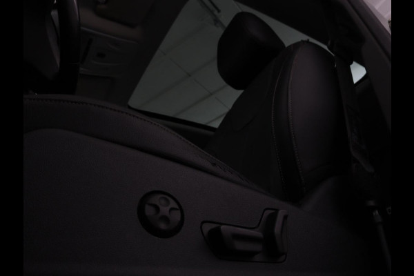 Opel Grandland X 1.2 Turbo Business Executive | Panoramadak | Stoelventilatie | Leder | Trekhaak | Adaptive cruise | Full LED | Carplay | Keyless