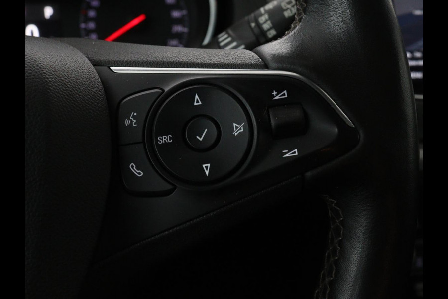 Opel Grandland X 1.2 Turbo Business Executive | Panoramadak | Stoelventilatie | Leder | Trekhaak | Adaptive cruise | Full LED | Carplay | Keyless