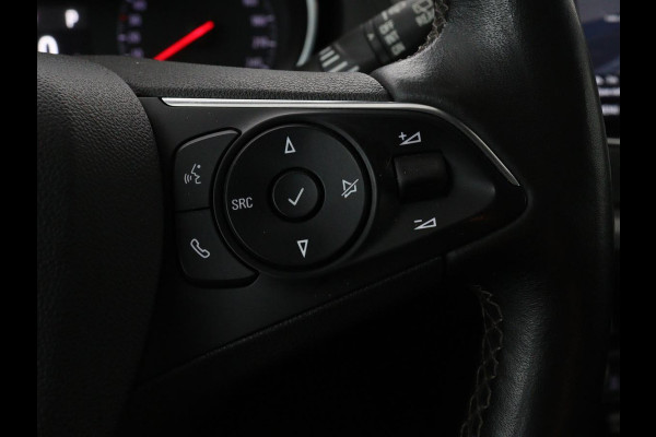 Opel Grandland X 1.2 Turbo Business Executive | Panoramadak | Stoelventilatie | Leder | Trekhaak | Adaptive cruise | Full LED | Carplay | Keyless