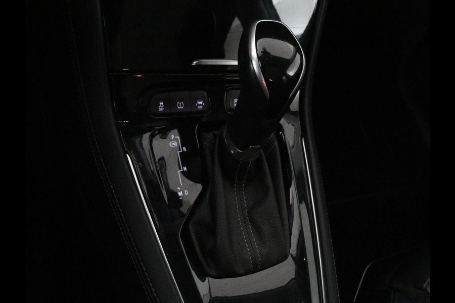 Opel Grandland X 1.2 Turbo Business Executive | Panoramadak | Stoelventilatie | Leder | Trekhaak | Adaptive cruise | Full LED | Carplay | Keyless