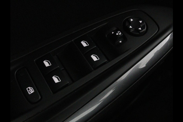 Opel Grandland X 1.2 Turbo Business Executive | Panoramadak | Stoelventilatie | Leder | Trekhaak | Adaptive cruise | Full LED | Carplay | Keyless